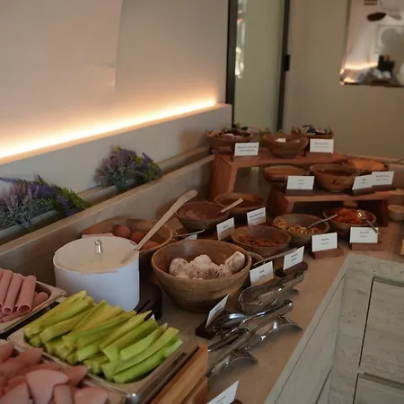 Aethra Hotel